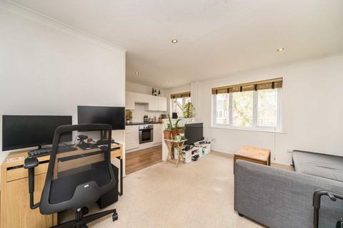 1 bedroom flat for sale, Milford Mews, London SW16