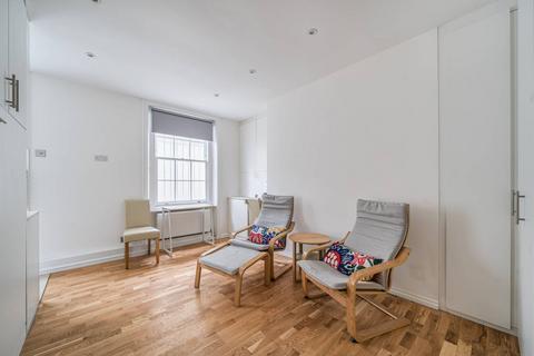 Studio to rent, Charlwood Street, Pimlico, London, SW1V