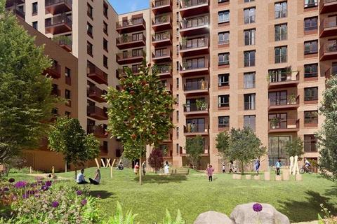 undefined, England W3 0DF London, GBR