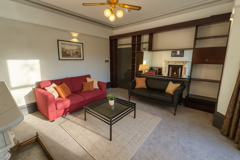 Holly Bank, Leeds, LS6