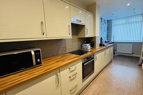 1 bedroom ground floor flat to rent, Holly Bank, Leeds, LS6
