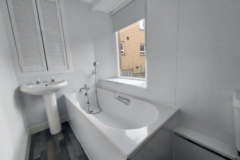 1 bedroom flat to rent, Cross Wynd, Hawick, TD9