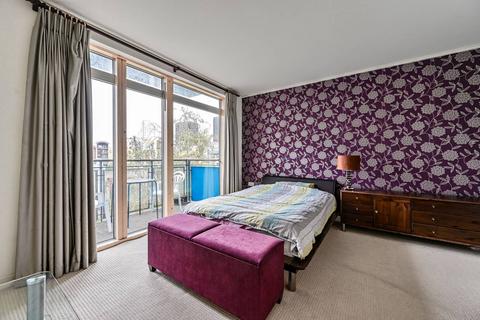 3 bedroom flat to rent, Mudlarks Boulevard, Greenwich Millennium Village, London, SE10