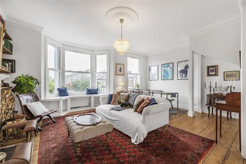 3 bedroom maisonette for sale, Thornfield Road, W12