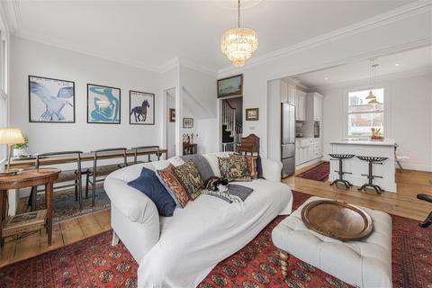 3 bedroom maisonette for sale, Thornfield Road, W12