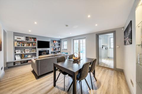 2 bedroom apartment for sale, Old Kent Road, London