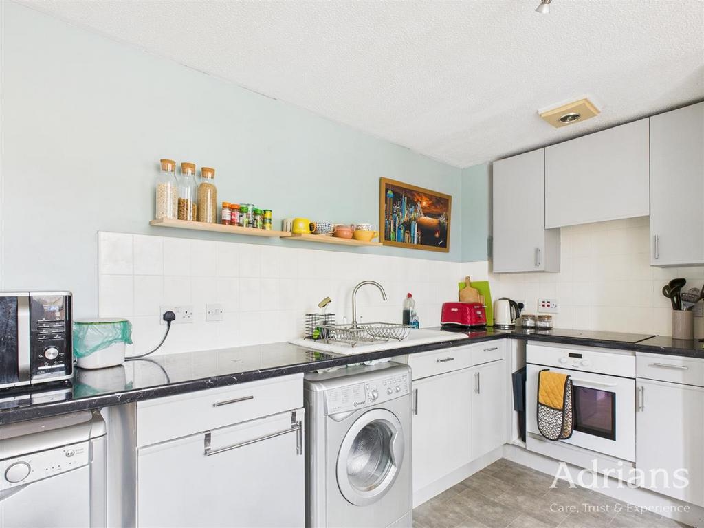 Kitchen /