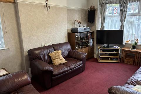 5 bedroom semi-detached house for sale, Evington Road, Leicester