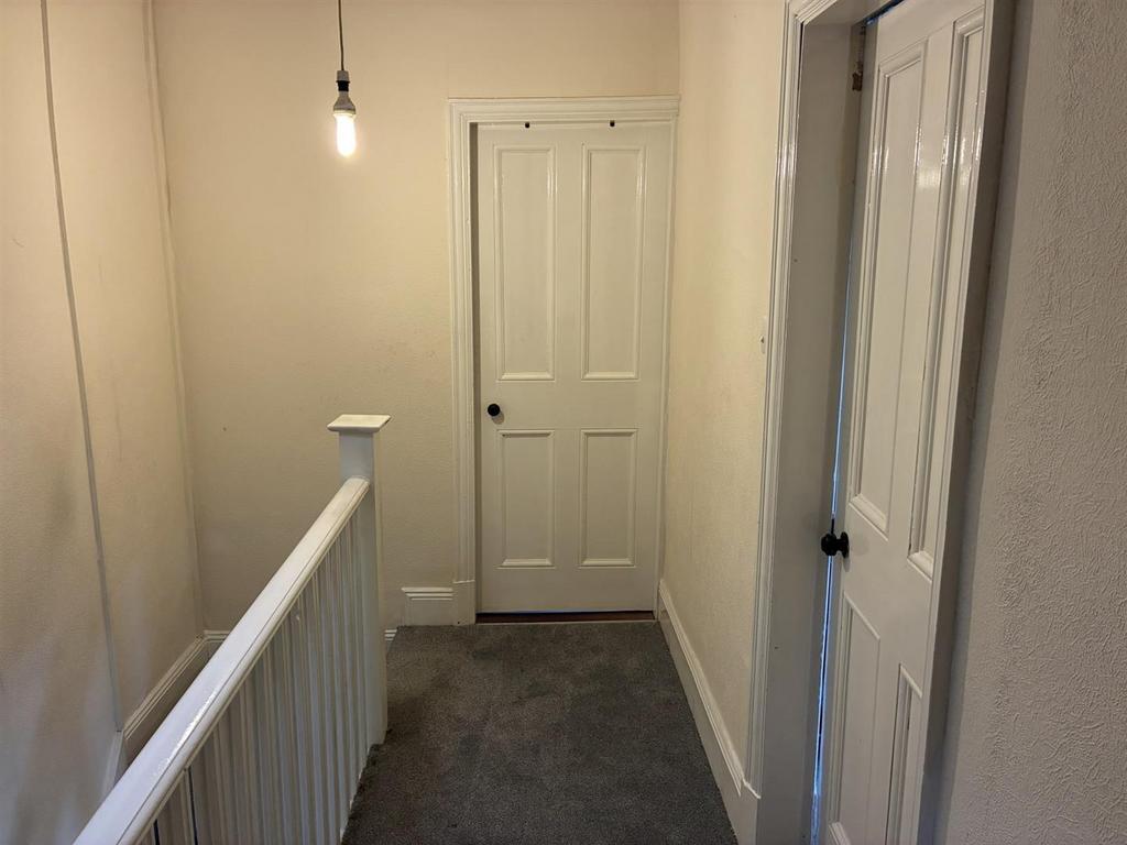 Scond floor landing