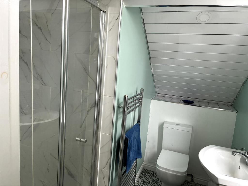 2 nd floor en suite
