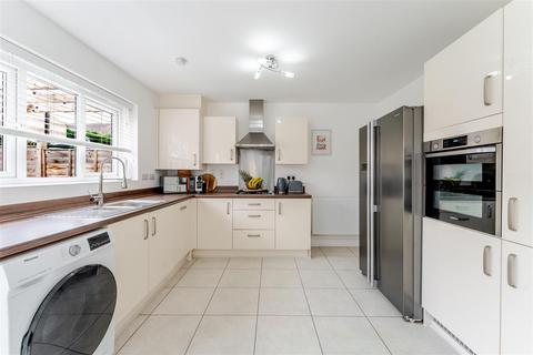 3 bedroom end of terrace house for sale, Modern three bedroom family home in Langford