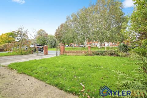 undefined, Liverpool Place, Widnes, WA8
