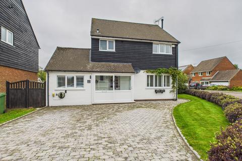 3 bedroom detached house for sale, Grimms Meadow, Walters Ash, High Wycombe, Buckinghamshire, HP14 4UH