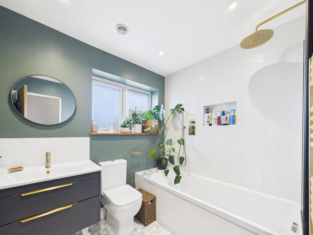 Cam02136 g0 pr0478 still015