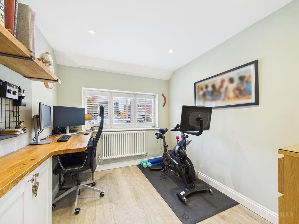 Cam02136 g0 pr0478 still013