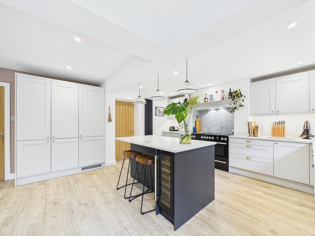 Cam02136 g0 pr0478 still008