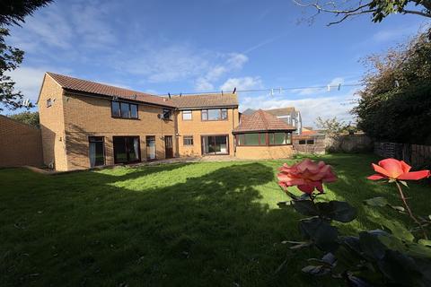 4 bedroom detached house to rent, Weymouth
