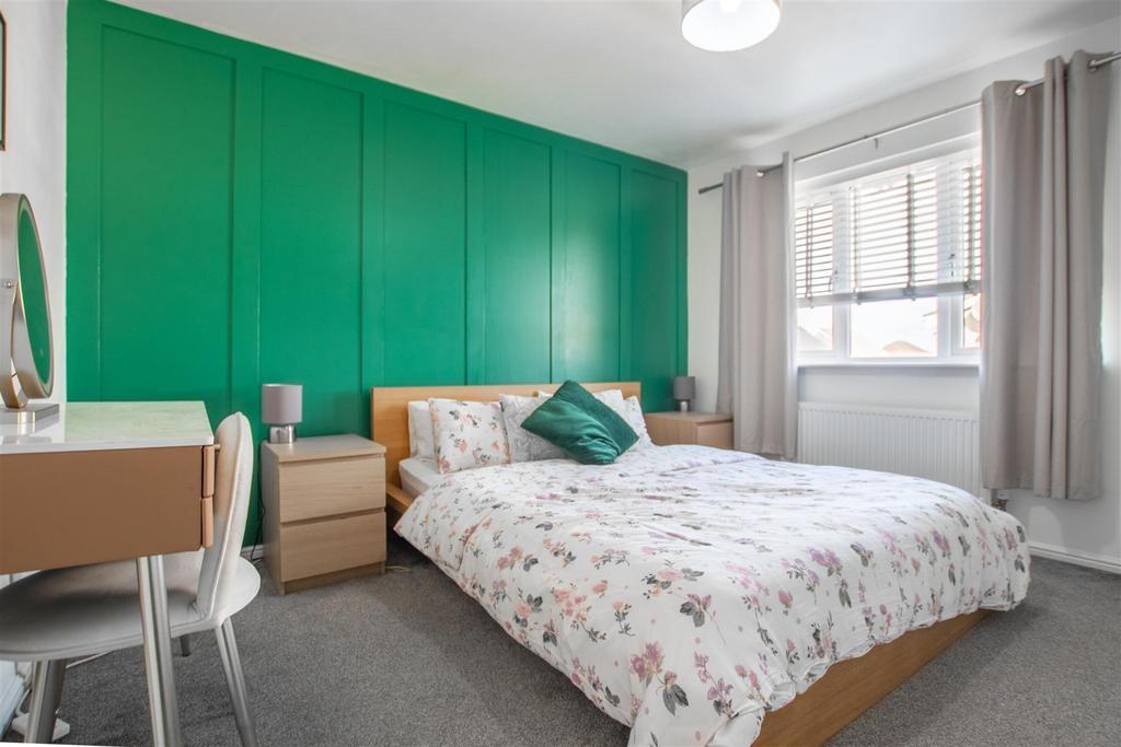 Bedroom.one.jpg