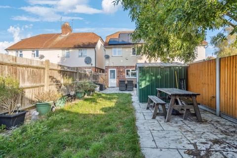undefined, Rockingham Road, Uxbridge, UB8