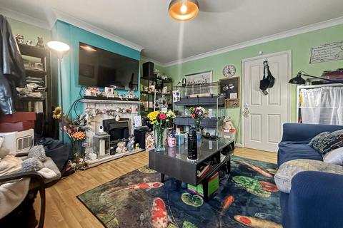 3 bedroom semi-detached house for sale, Rockingham Road, Uxbridge, UB8