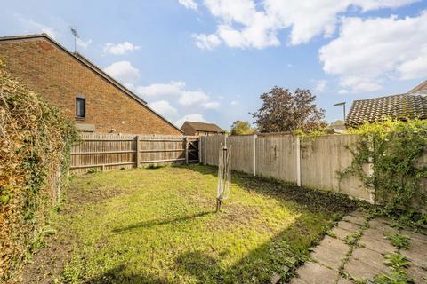 undefined, Gateway, Weybridge KT13