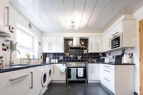 undefined, Ewart Avenue, Salford, M5