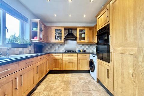 undefined, Vale Grove, Queensbury BD13