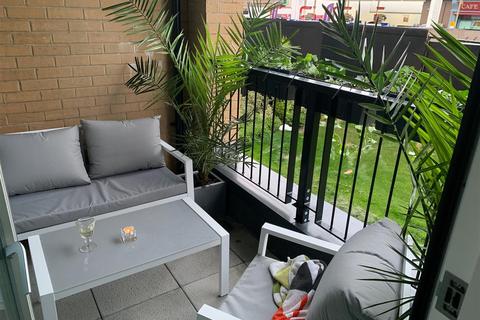 undefined, Gladstone House, N20