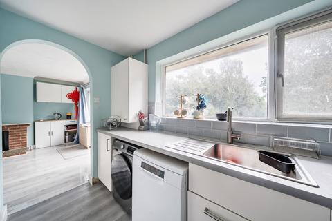 2 bedroom maisonette for sale, Courtland Gardens, Bassett, Southampton, Hampshire, SO16