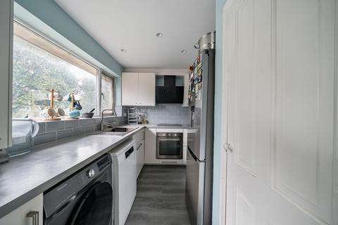 2 bedroom maisonette for sale, Courtland Gardens, Bassett, Southampton, Hampshire, SO16
