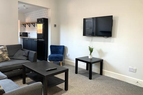 undefined, Lincoln LN5