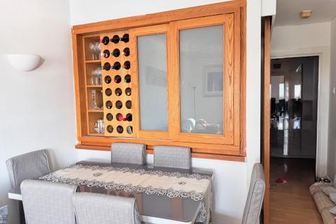 2 bedroom flat for sale, Hutchings Wharf, 1 Hutchings Street, London, E14