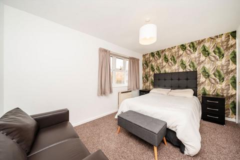 undefined, Balfour Road, London W13