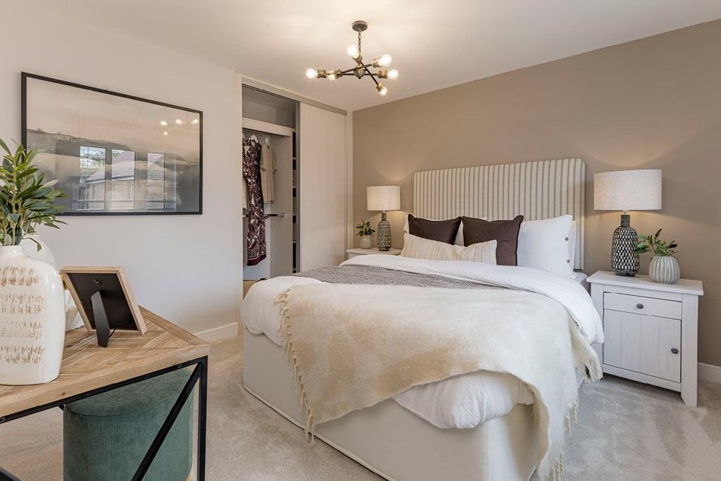 Second bedroom with plenty of space for a...