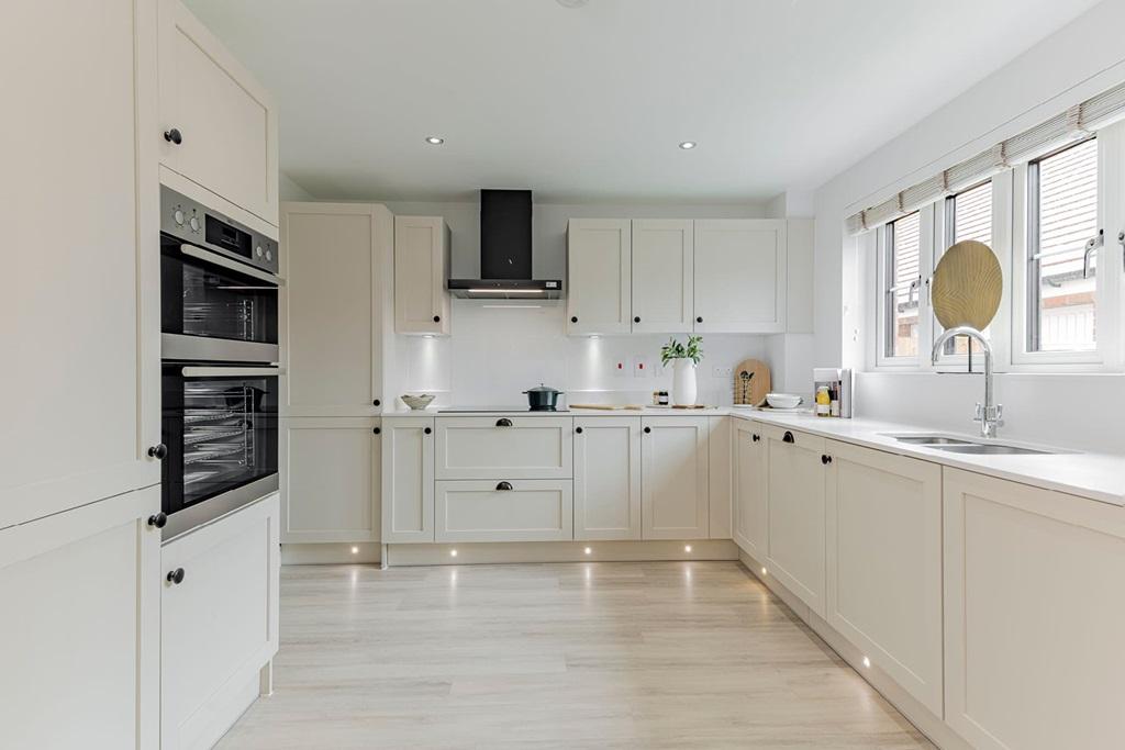 Large spacious kitchen perfect for socialising...