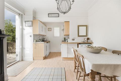 1 bedroom maisonette for sale, Durham Road, West Wimbledon SW20