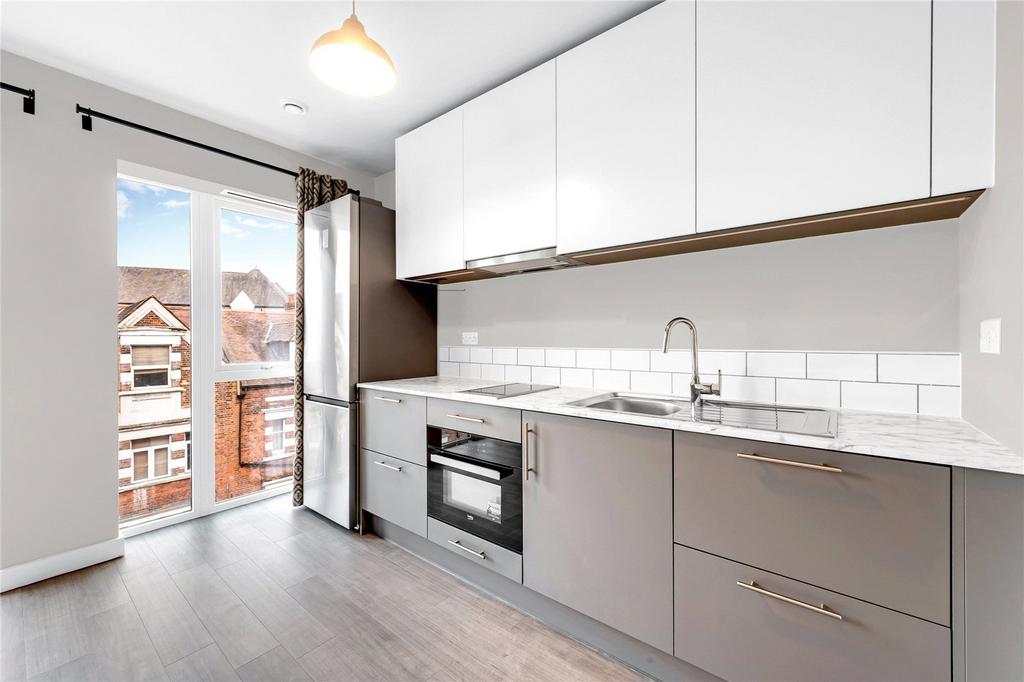 Kitchen / Reception