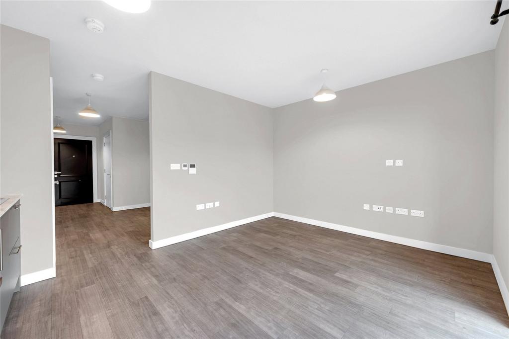 Kitchen / Reception