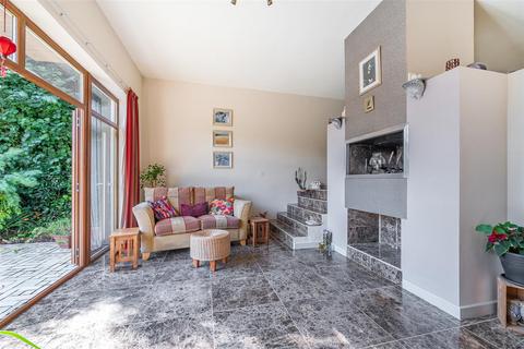 undefined, Paradise Road, Teignmouth