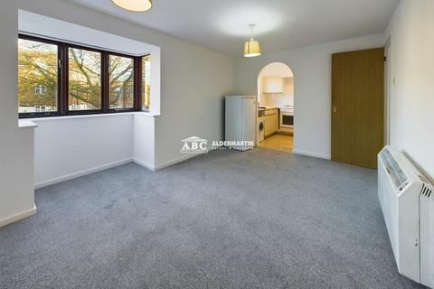 undefined, Magpie Close, London