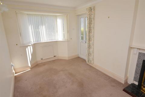 2 bedroom flat for sale, Serpentine Gardens, Serpentine Road, Tenby