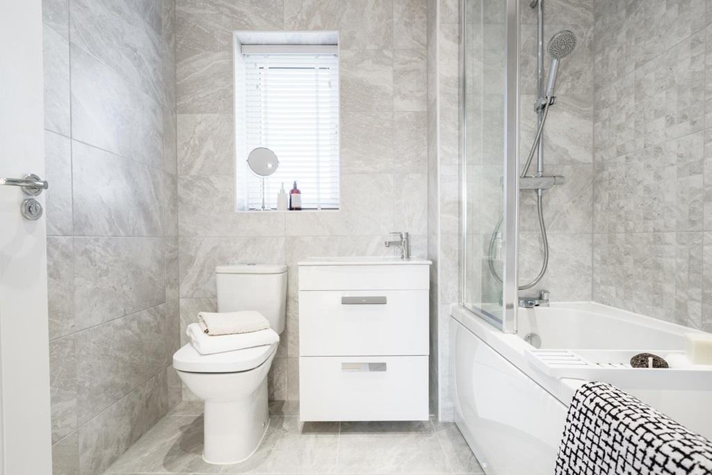 Bingham Gate Show home