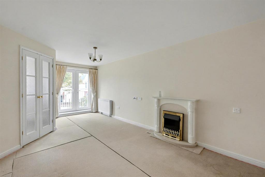 Lounge/Sitting Room