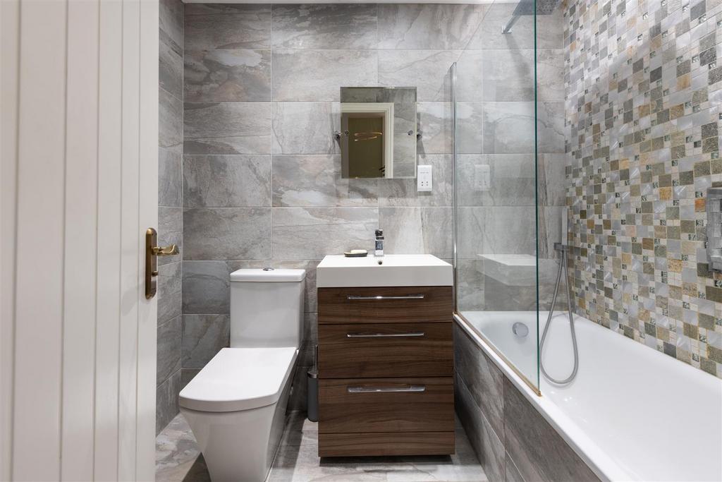 Grosvenor 4.jpg
