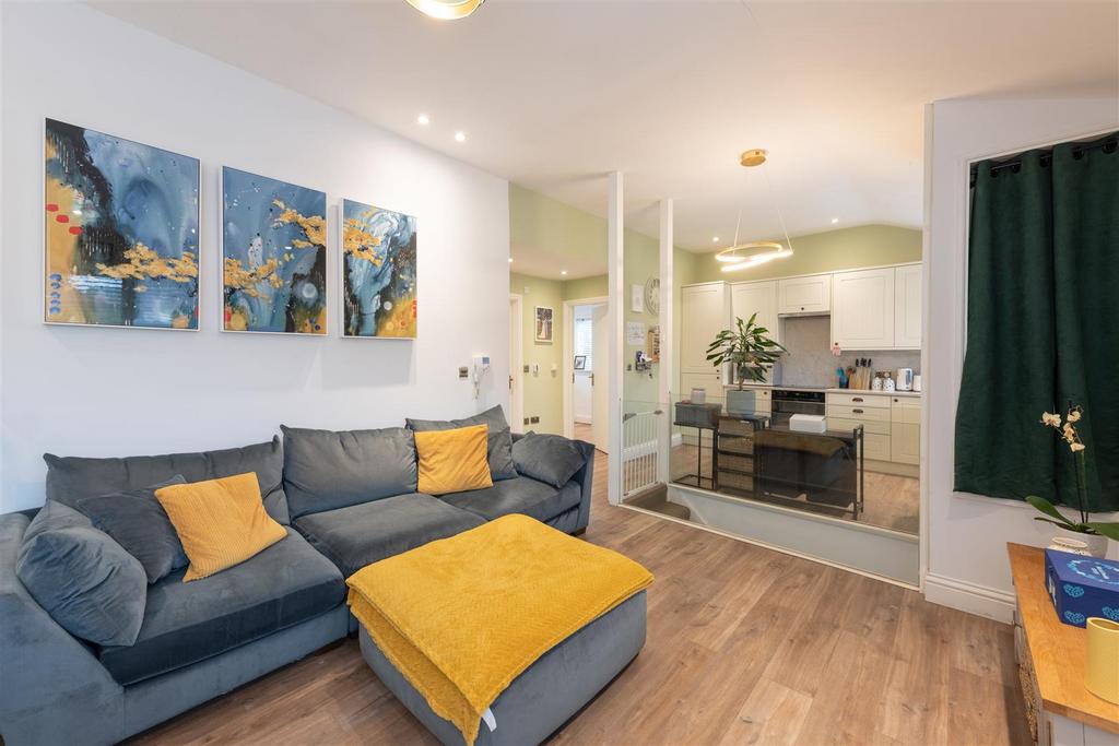 Grosvenor 11.jpg