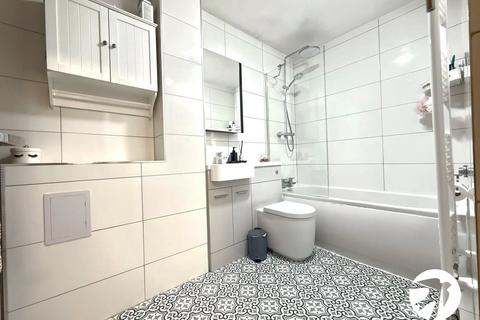 2 bedroom flat for sale, Halley Gardens, Lewisham, London, SE13
