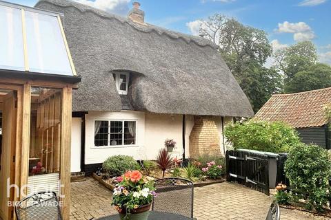 5 bedroom detached house for sale, Warden Road, Biggleswade