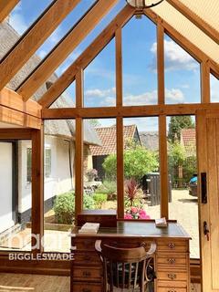 5 bedroom detached house for sale, Warden Road, Biggleswade