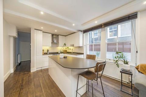 3 bedroom flat for sale, Latchmere Road, London SW11
