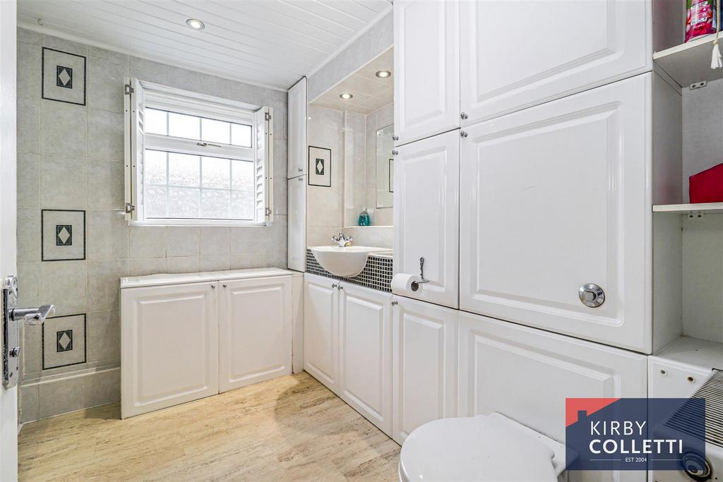 Family bathroom